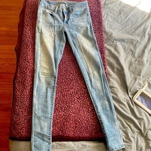 AEO Jegging size 2 light acid wash